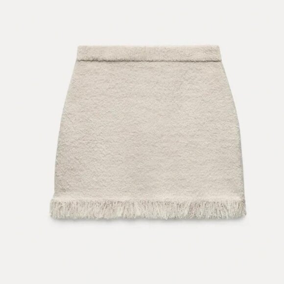 ZARA KNIT MINI SKIRT - Picture 2 of 4